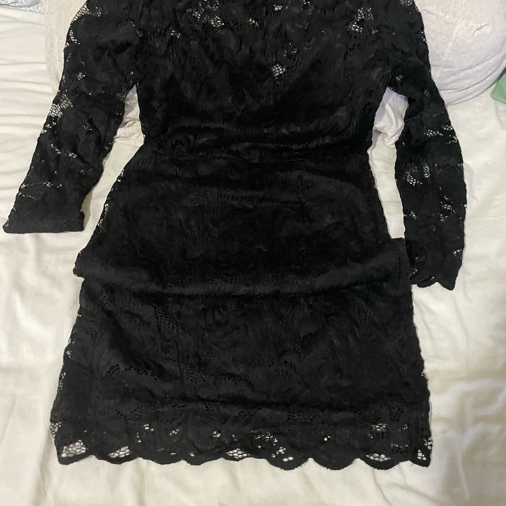 Elegant Black Sheath Dress with V-Neck and Long Bishop Sleeves
